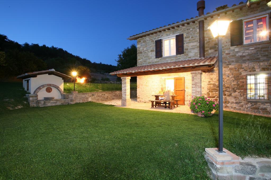 Agriturismo Caiburroni Pietralunga  Buitenkant foto